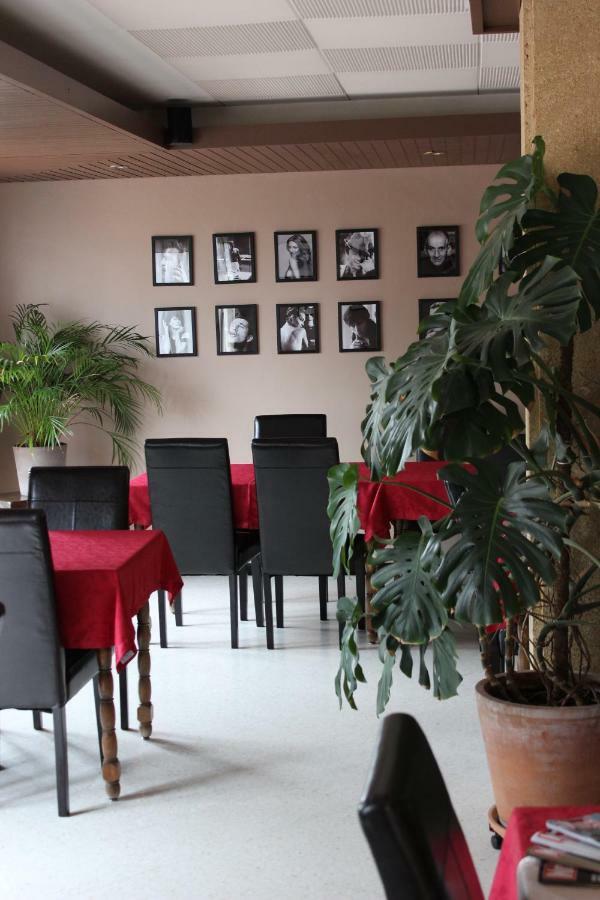 Hotel Le Valaurie Saint-Nazaire  Exterior foto